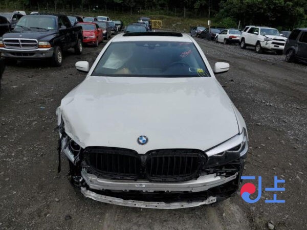 BMW 520i 2018 White — WBAJK7107JBP72228 - Image 5