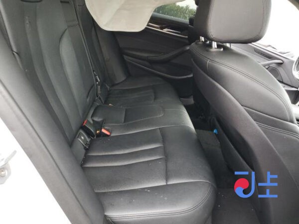 BMW 520i 2018 White — WBAJK7107JBP72228 - Image 7