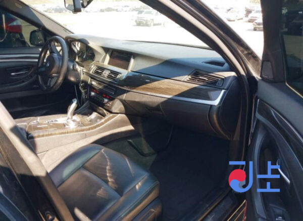 2014 BMW 5-Series 520d  Black— WBA5E5105FG058587 - Image 6