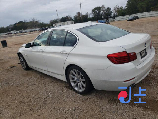 2014 BMW 5-Series 520d White — WBA5C3109ED878455 - Image 3