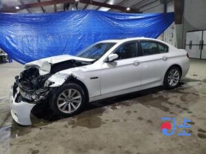2014 BMW 530d xDrive White — WBA5D3100ED575738