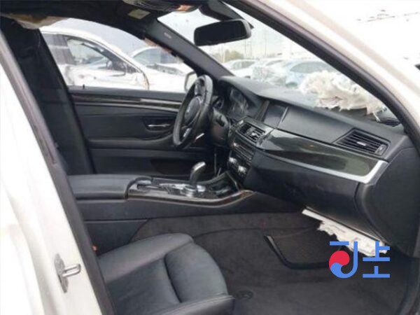 2014 BMW 520d xDrive White — WBA5B9107ED569492 - Image 5