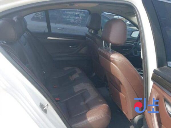 2016 BMW 520d White — WBA5E5101GG200399 - Image 7