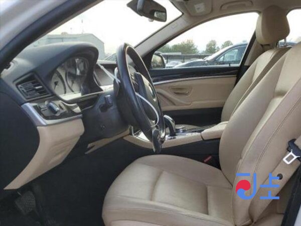 2016 BMW 520d White — WBA5E5107GG210919 - Image 6
