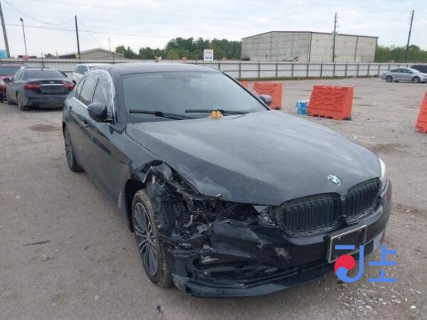 2017 BMW 520d xDrive Black — WBAJC5101HG850730 - Image 4