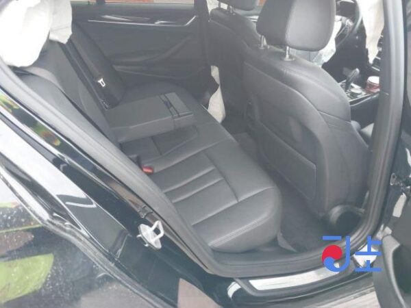 2017 BMW 520d xDrive Black — WBAJC5101HG850730 - Image 6