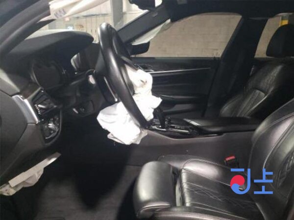 2017 BMW 520d Black — WBAJC5100HG852193 - Image 7