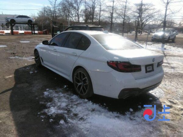 2017 BMW 550d xDrive White — WBAJD7102JBC86469 - Image 2