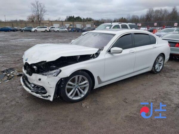 2016 BMW 730d xDrive White — WB7C4101GG640115