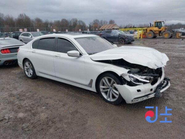 2016 BMW 730d xDrive White — WB7C4101GG640115 - Image 4