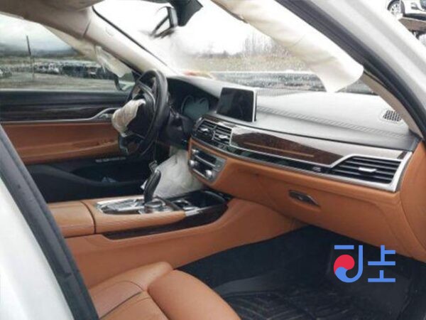 2016 BMW 730d xDrive White — WB7C4101GG640115 - Image 6