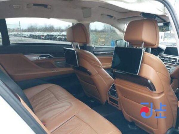 2016 BMW 730d xDrive White — WB7C4101GG640115 - Image 7