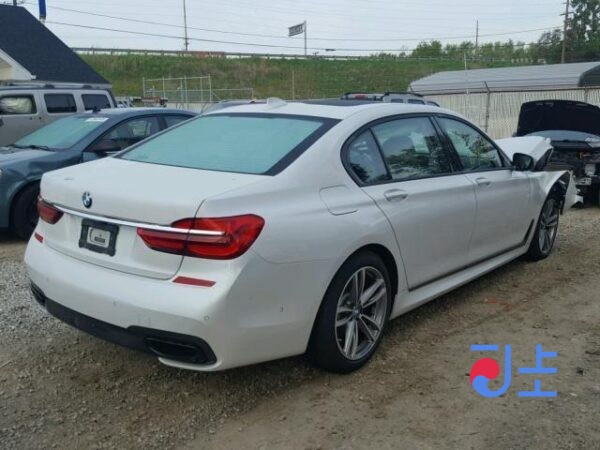 2017 BMW 740Li xDrive White — WBA7E4109HGV23250 - Image 3