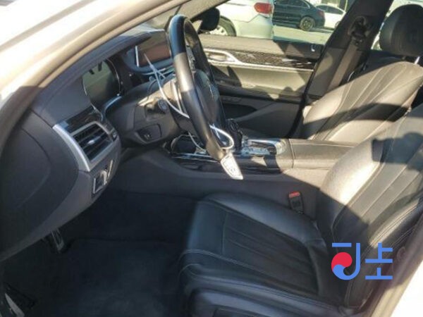 2019 BMW 740Ld xDrive M Sport White — WBA7V6100LGF98152 - Image 7