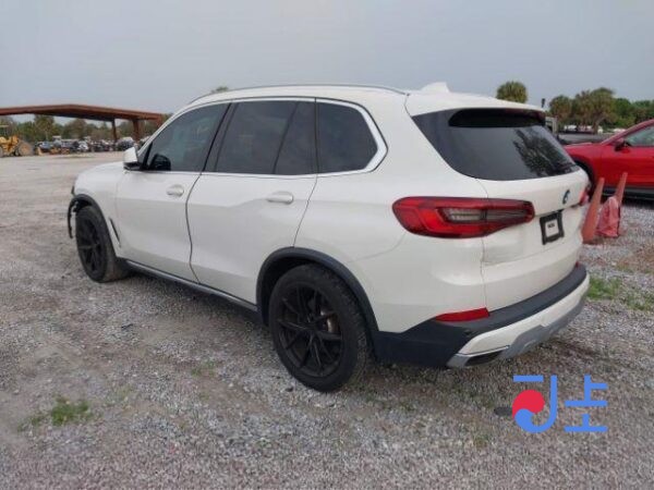 2019 BMW X5 M50d White — WBACV0101KLB13079 - Image 2