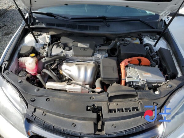 Toyota Camry 2016 White — AVV50-1055642 - Image 8