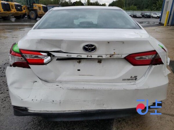 Toyota Camry 2017 Hybrid White — AXVH70-1011953 - Image 6