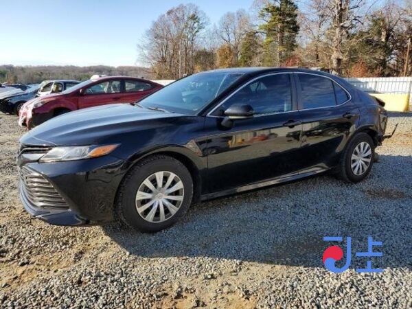 Toyota Camry 2018 Hybrid Black — AXVH70-1031435