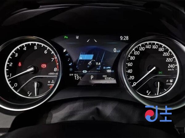 Toyota Camry 2018 Hybrid Black — AXVH70-1031435 - Image 5