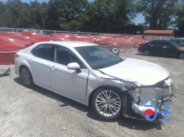 Toyota Camry 2019 White — JTNB11HKXK3092250