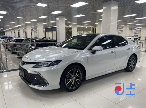 Toyota Camry 2023 White 3.5L V6 — JTNBZ3HK403031915