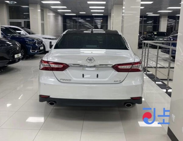 Toyota Camry 2023 White 3.5L V6 — JTNBZ3HK403031915 - Image 2