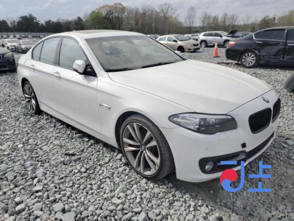 2016 BMW 5-Series 520d White — WBA5E5105GG205931 - Image 5
