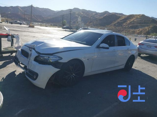 2016 BMW 5-Series 520d White — WBA5E5101GG204999