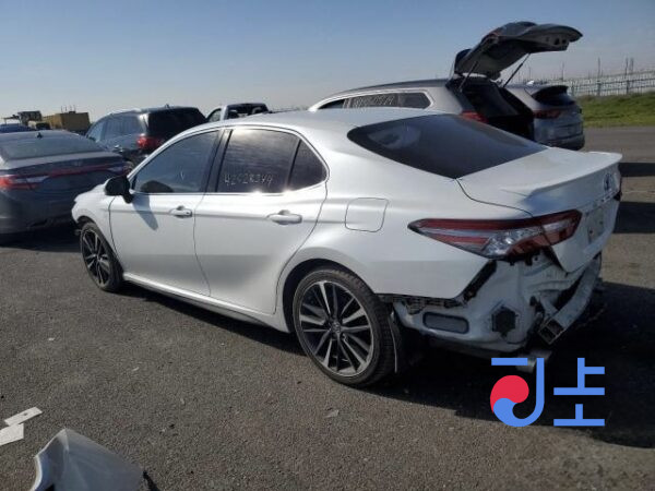 2017 Toyota Camry White — JTNB11HK8J3037214 - Image 3