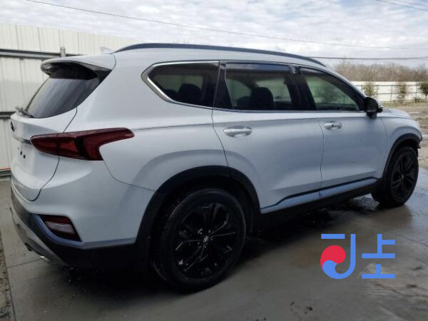 2019 Hyundai SantaFe White - KMHS381BBKU161685 - Image 4