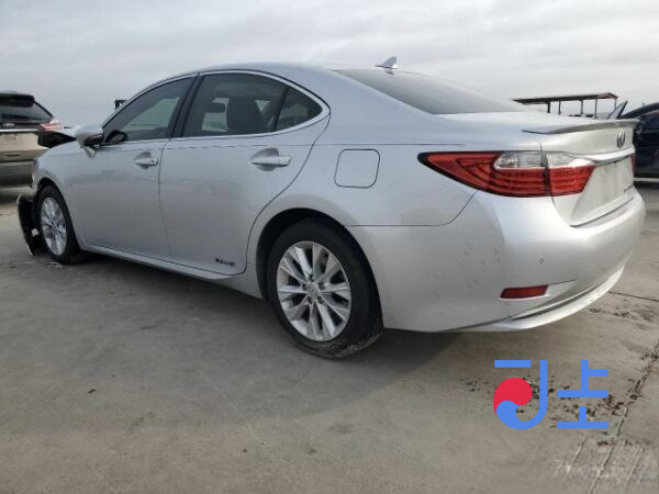 2014 Lexus ES300H Silver — JTHBW1GG8E2073417 - Image 3