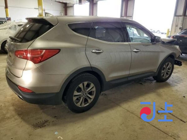 2015 Hyundai SantaFe Gray - KMHSW81UBGU543742 - Image 4