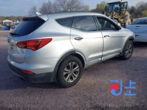 2015 Hyundai SantaFe Silver - KMHSW81UBGU556398 - Image 4