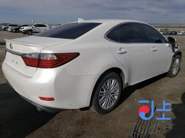 2015 Lexus ES300H White — JTHBW1GG9G2112986 - Image 4