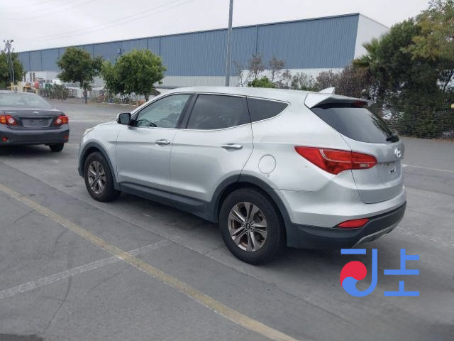 2016 Hyundai SantaFe Silver - KMHSW81UBGU632823 - Image 3