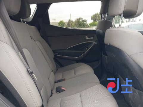 2016 Hyundai SantaFe Silver - KMHSW81UBGU632823 - Image 7