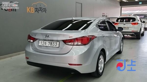 2015 Hyundai The New Avante 1.6 GDi  Smart - KMHDG41DBFU373300 - Image 2