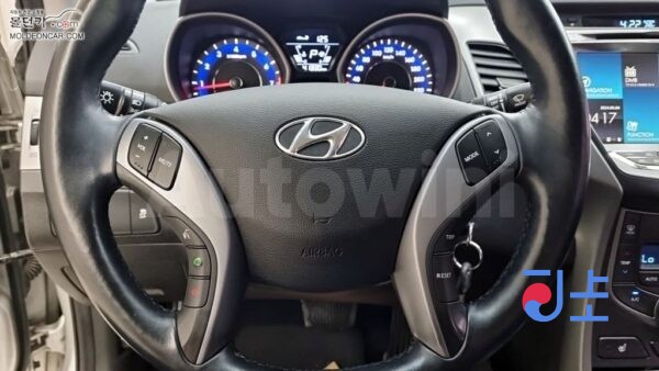 2015 Hyundai The New Avante 1.6 GDi  Smart - KMHDG41DBFU373300 - Image 9
