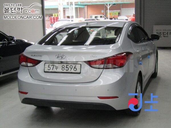 2014 Hyundai The New Avante 1.6 VGT  Style - KMHDG41UBEU173481 - Image 3