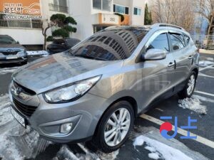 2009 Hyundai Tucson ix Diesel e-VGT R2.0 2WD LX20  Premier - KMHJU81VBAU023914