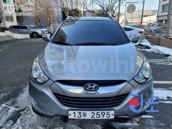 2009 Hyundai Tucson ix Diesel e-VGT R2.0 2WD LX20  Premier - KMHJU81VBAU023914 - Image 2