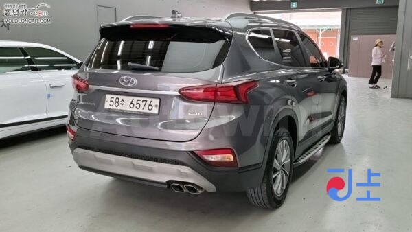 2018 Hyundai SantaFe TM 2.0  Diesel 2WD 5  Seats  Mordern - KMHS281BBKU054383 - Image 2