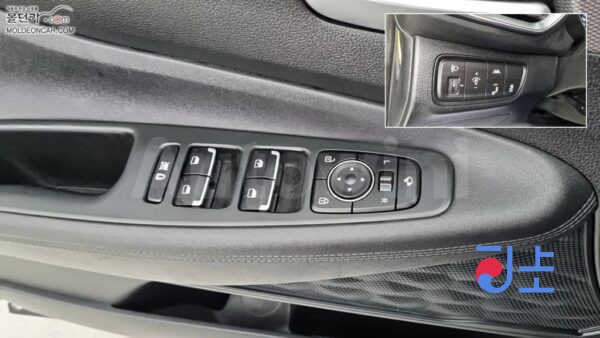 2020 Hyundai SantaFe TM 2.0  Diesel 2WD 5  Seats  Premium - KMHS281BBLU304004 - Image 8