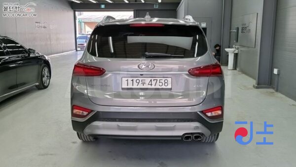 2018 Hyundai SantaFe TM 2.0T 2WD 5  Seats  Exclusive  Special - KMHS381BBKU105929 - Image 4