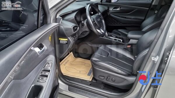 2018 Hyundai SantaFe TM 2.0T 2WD 5  Seats  Exclusive  Special - KMHS381BBKU105929 - Image 7