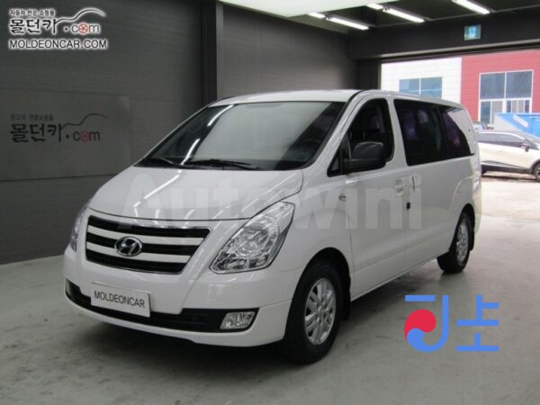 2016 Hyundai Grand Starex Diesel  Wagon 12  Seats  Smart - KMJWA37KBHU832575