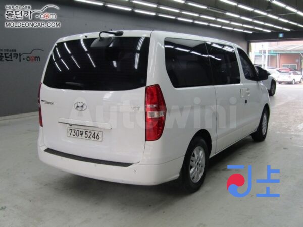 2016 Hyundai Grand Starex Diesel  Wagon 12  Seats  Smart - KMJWA37KBHU832575 - Image 2