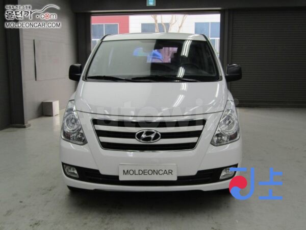 2016 Hyundai Grand Starex Diesel  Wagon 12  Seats  Smart - KMJWA37KBHU832575 - Image 3