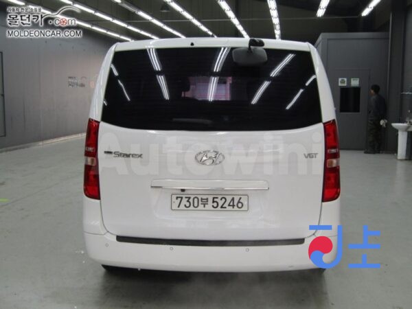 2016 Hyundai Grand Starex Diesel  Wagon 12  Seats  Smart - KMJWA37KBHU832575 - Image 4
