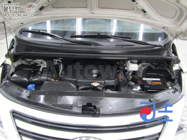 2016 Hyundai Grand Starex Diesel  Wagon 12  Seats  Smart - KMJWA37KBHU832575 - Image 6
